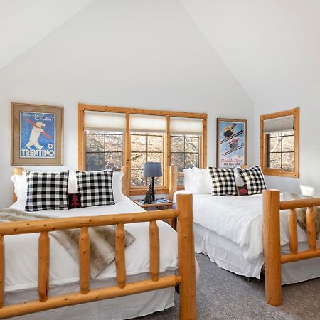 The Lodge, 'North Woods' Style, Boutique Galena Getaway! Экстерьер фото