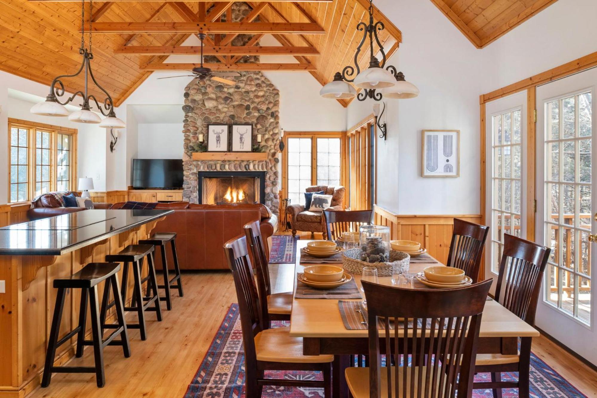 The Lodge, 'North Woods' Style, Boutique Galena Getaway! Экстерьер фото